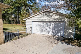 1007 Heard Ct SE in Huntsville, AL - Building Photo - Building Photo