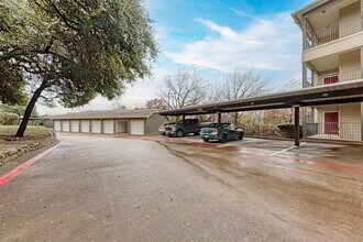 2320 Gracy Farms Ln in Austin, TX - Building Photo - Building Photo