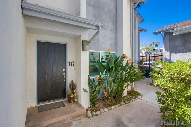 property at 5055 La Jolla Blvd