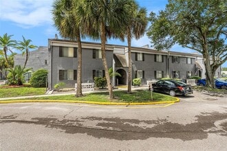 3822 Cortez Dr in Tampa, FL - Building Photo - Building Photo