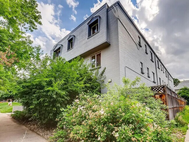 1419 Detroit St in Denver, CO - Building Photo - Building Photo