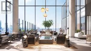 55 Charles St E in Toronto, ON - Building Photo - Building Photo