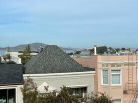 2067 Green St in San Francisco, CA - Building Photo