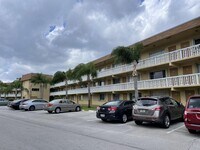 600 Village Green Ct