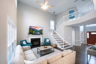 10315 Rougemont Ln in Charlotte, NC - Building Photo - Building Photo