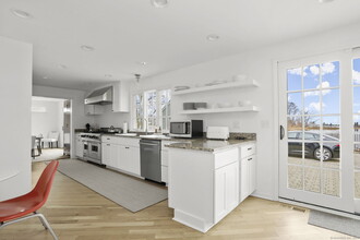 85 Roton Ave in Norwalk, CT - Building Photo - Building Photo