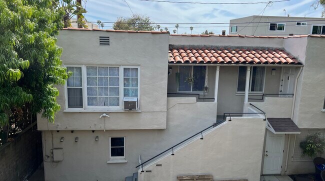 814 14th St in Santa Monica, CA - Building Photo - Building Photo