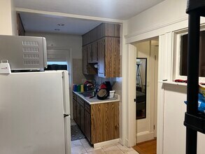 8 King Ave, Unit 2 in Medford, MA - Building Photo - Building Photo