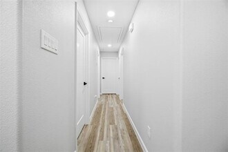 214 W Madison St in Hillsboro, TX - Building Photo - Building Photo