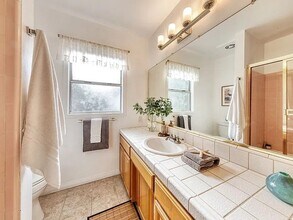 10746 Cranks Rd in Culver City, CA - Building Photo - Building Photo