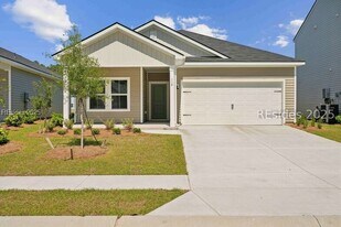 105 Mainland Lakes Dr in Bluffton, SC - Building Photo