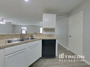 21439 Jamals Way in Houston, TX - Building Photo - Building Photo