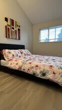 446 6th St W in North Vancouver, BC - Building Photo - Building Photo