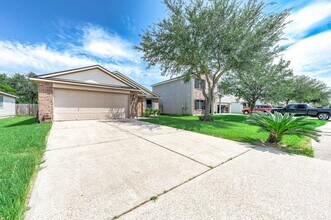 9510 Barracuda Dr in Texas City, TX - Building Photo - Building Photo