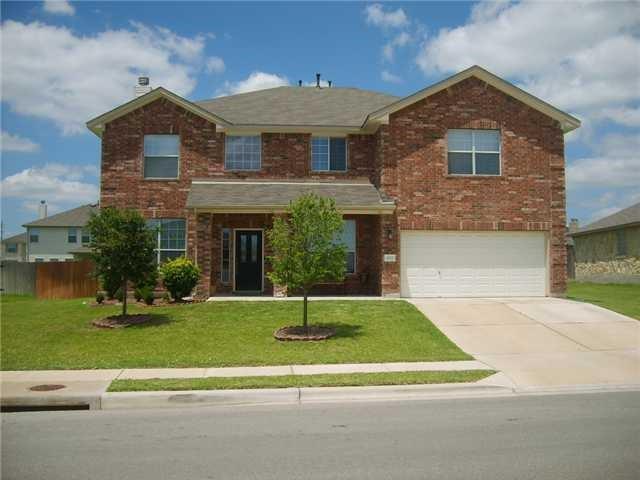 1012 Pendragon Castle Dr in Pflugerville, TX - Building Photo