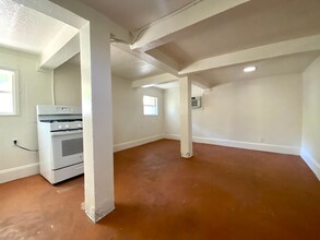 309 E 32nd St in Austin, TX - Building Photo - Building Photo