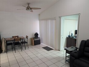 4824 SW 152nd Ct in Miami, FL - Building Photo - Building Photo