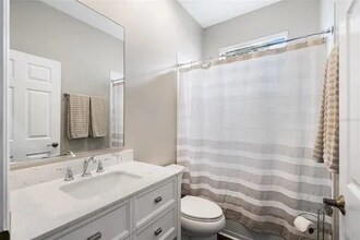 6746 63rd Terrace E in Bradenton, FL - Foto de edificio - Building Photo