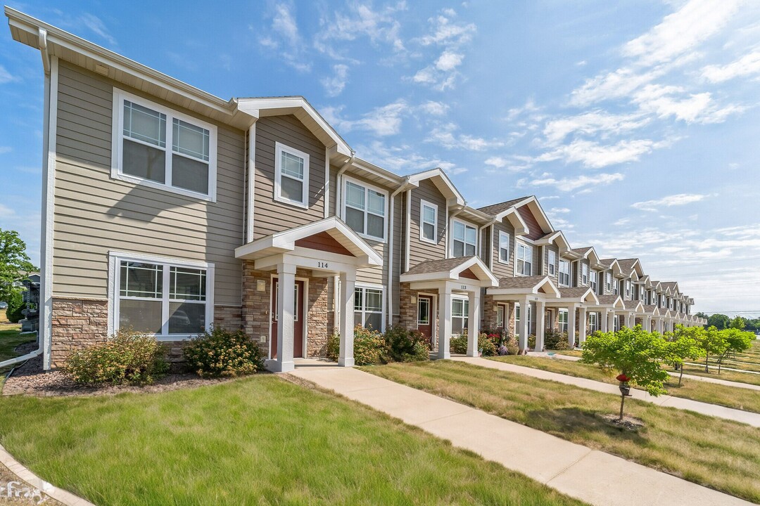 Cranberry Woods Townhomes in Wisconsin Rapids, WI - Building Photo