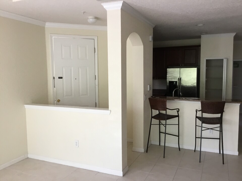 110 Calle El Jardin, Unit 204 in St. Augustine, FL - Building Photo