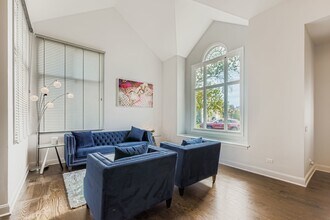 53 Falcon Pl in Westmont, IL - Foto de edificio - Building Photo