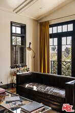 430 Mesa Rd in Santa Monica, CA - Building Photo - Building Photo