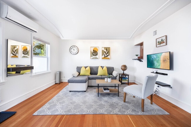 1019 NE 117th St in Seattle, WA - Building Photo - Building Photo