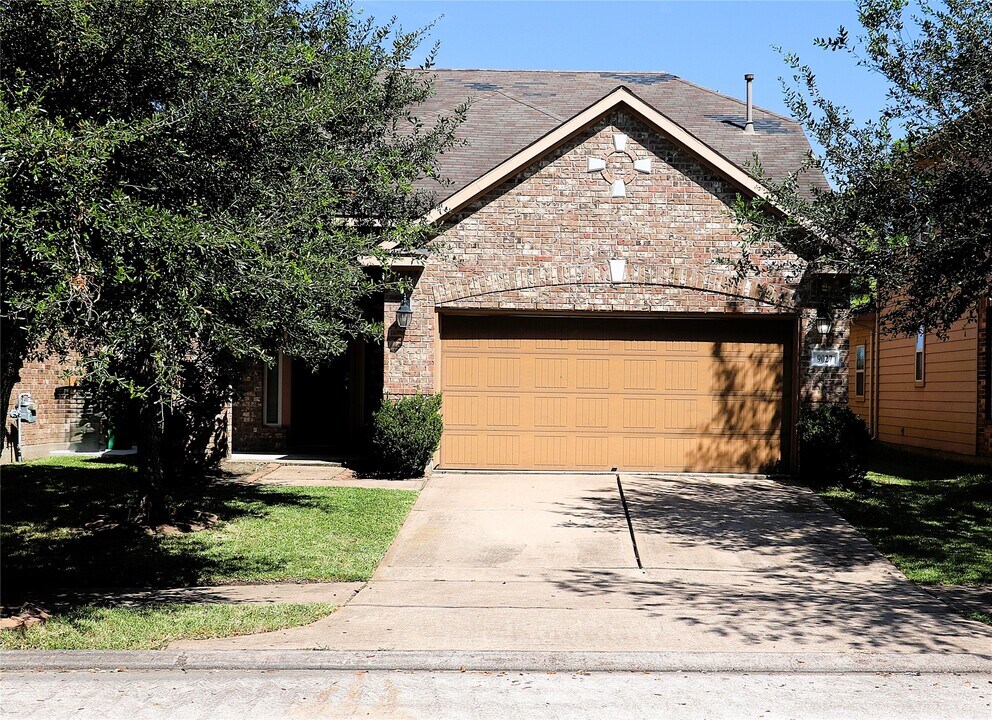 9027 Fuqua Ridge Ln in Houston, TX - Building Photo