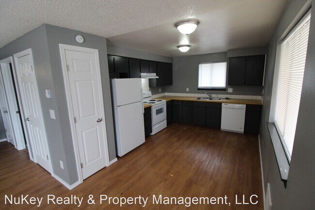6028 N Lacey St in Spokane, WA - Building Photo - Building Photo