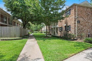 857 Wax Myrtle Ln in Houston, TX - Building Photo
