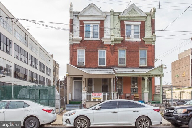 3258 N Park Ave, Unit 2R in Philadelphia, PA - Building Photo - Building Photo