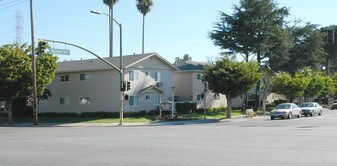 Blossom Village Apartments in San Jose, CA - Building Photo
