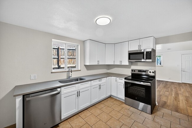1857 S Jackson St, Unit 1859