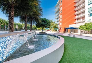 7875 NW 107th Ave in Doral, FL - Building Photo - Building Photo