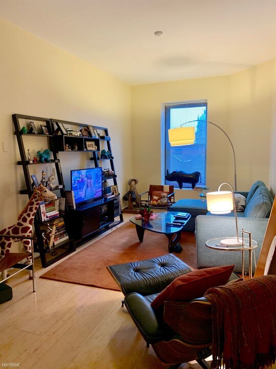 160 Commonwealth Avenue-Unit -Apt 404 in Boston, MA - Building Photo