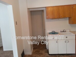 309 College St SE in Valley City, ND - Building Photo - Building Photo