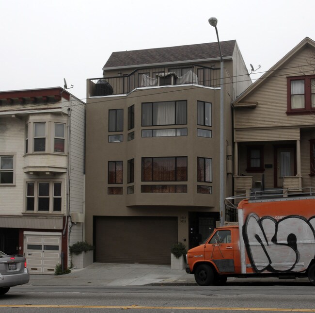 3633-3635 Mission St in San Francisco, CA - Foto de edificio - Building Photo