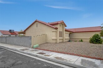2828 Forrest Duke Ct in Las Vegas, NV - Building Photo - Building Photo