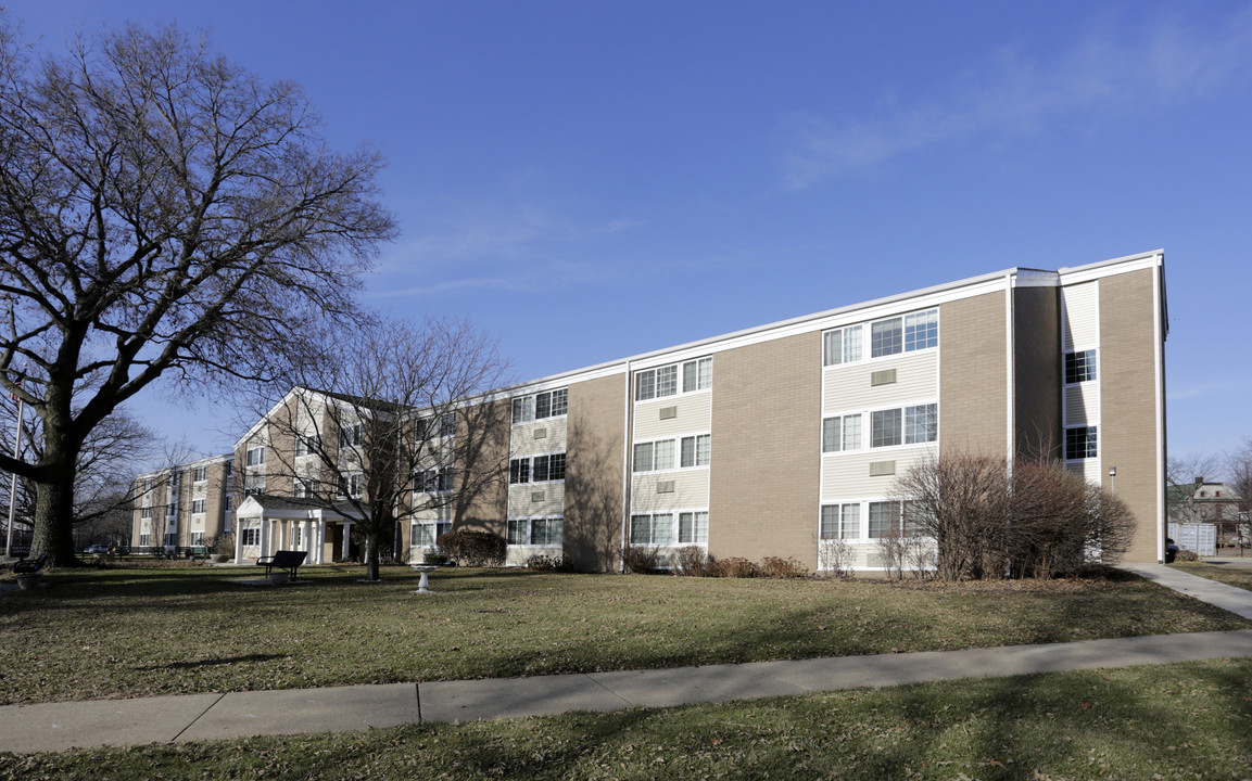 Schlarman House in Peoria, IL - Building Photo