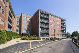 50 S Common St in Lynn, MA - Building Photo