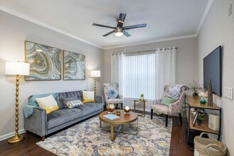 Crosswynde Apartments in Tampa, FL - Building Photo - Building Photo