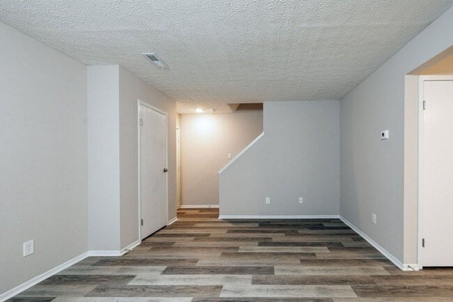 TOWNHOMES AT MCNAUGHTEN