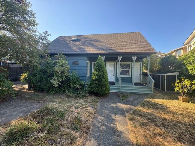 property at 576 E 16th Ave