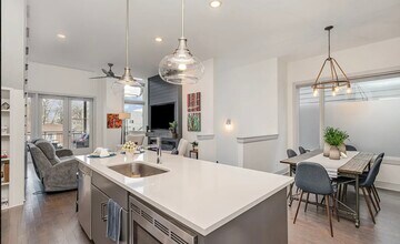 1011A Southside Ave, Unit Edgehill in Nashville, TN - Building Photo - Building Photo