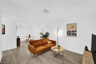 3151 N Soaring Gulls Dr in Las Vegas, NV - Building Photo