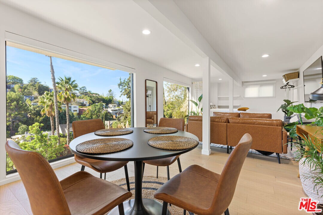 3775 Aloha St in Los Angeles, CA - Building Photo
