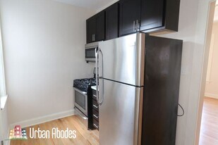 4036 Ashland N Ave, Unit 403E in Chicago, IL - Building Photo