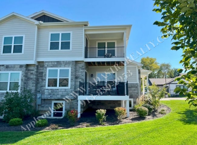 6942 W 162nd Ct in Overland Park, KS - Building Photo - Building Photo