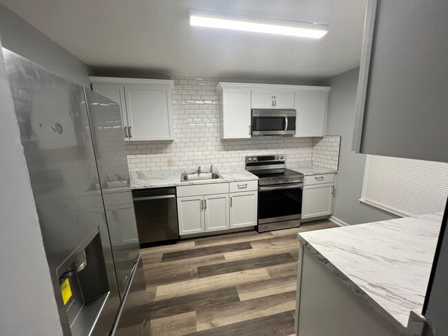 601 Grant Rd in Folcroft, PA - Building Photo - Building Photo