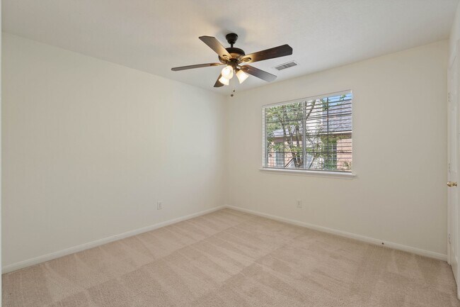 property at 122 N Westwinds Cir